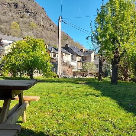 T3 Neuf 55M2 4 Personnes Avec Jardin Au Calme, Menage Inclus, Local Velo Apartment Bagneres-de-Luchon Exterior photo